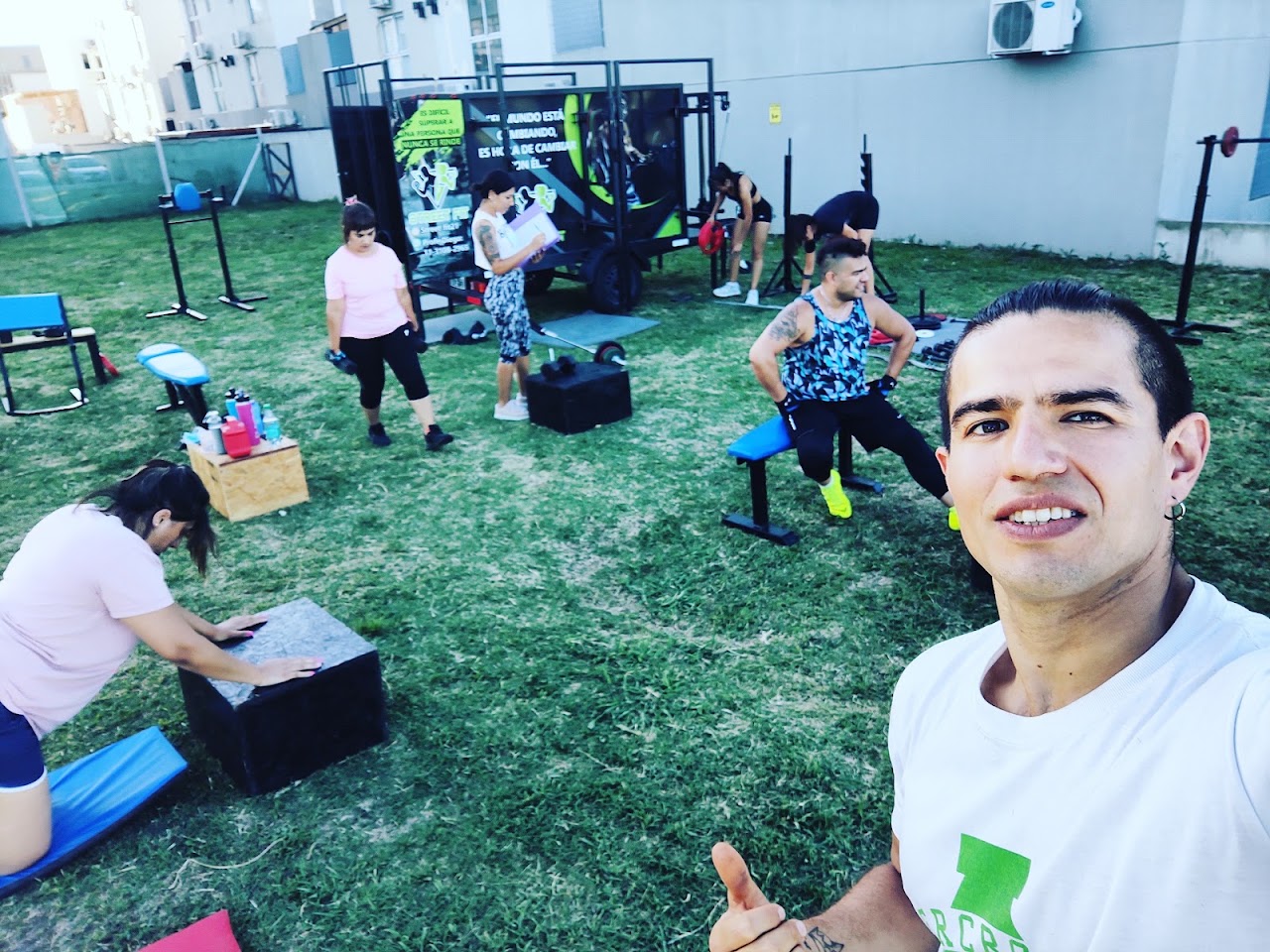 Potencia con kettlebells en Street-fit Castelar